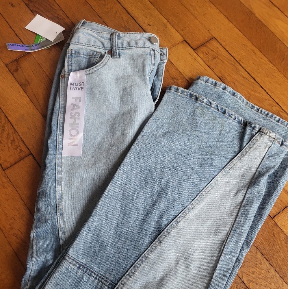 Junior size 3 wide leg jeans - light wash
